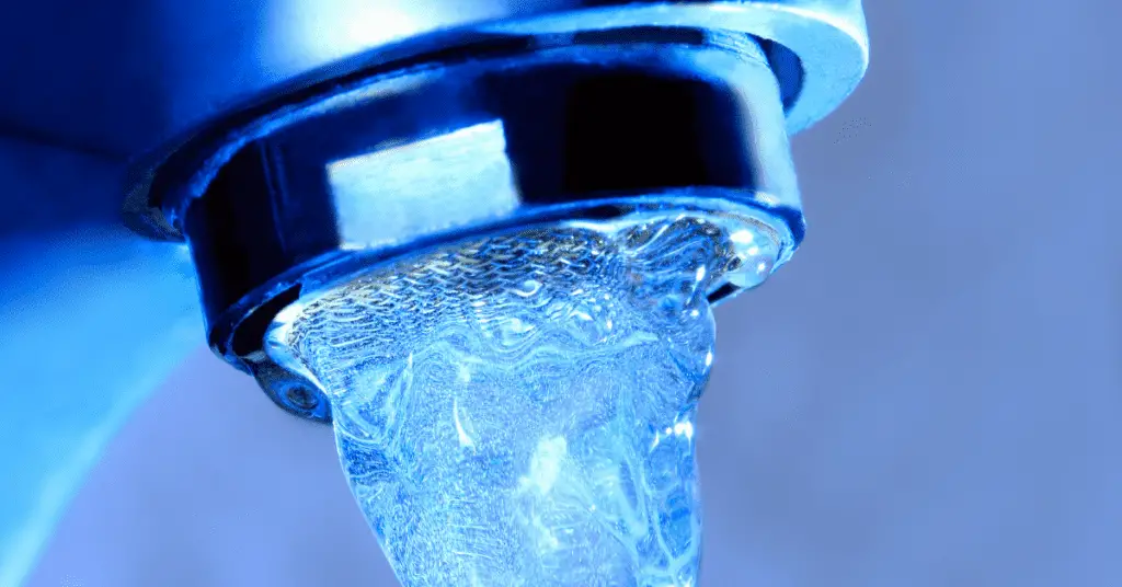 How Long Do Fishes Survive in Tap Water? – Air & Water Expert